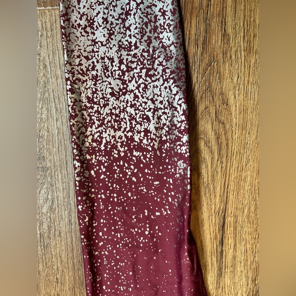 Beyond Yoga Burgundy Silver Ombre Speckled High Waisted Midi Legging Sz S - Picture 3 of 7